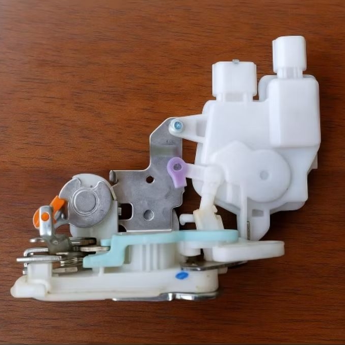 Door lock pintu komplit depan kanan belakang kanan mobil Datsun GO