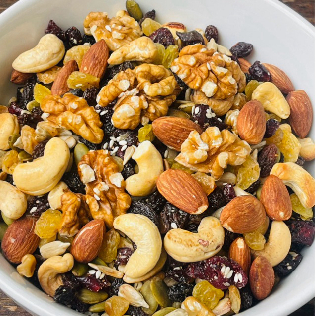 

TRAIL MIX PREMIUM CEMILAN DIET DAN SEHAT