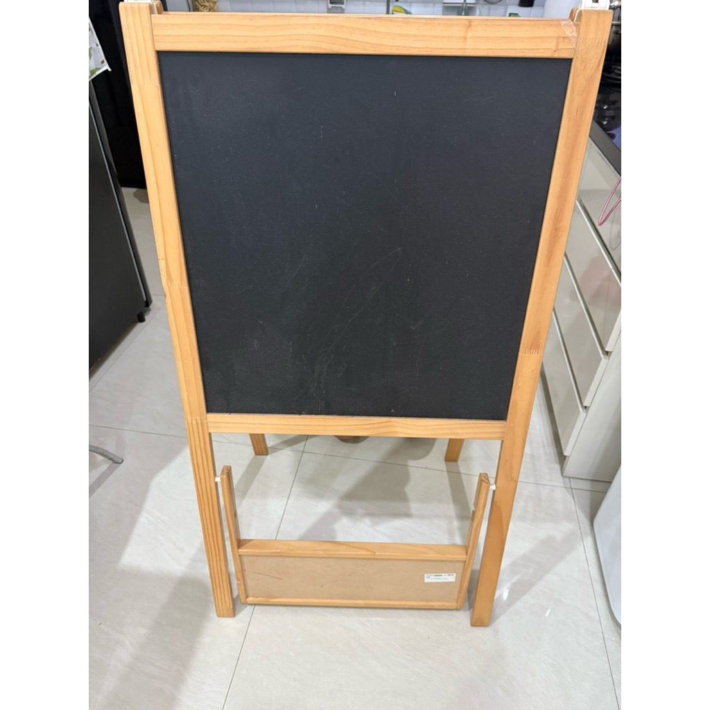 

Preloved Papan Tulis Ikea