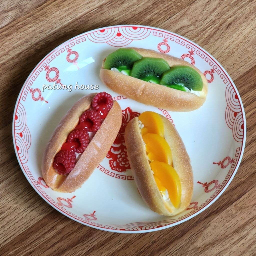 Fridge Magnet Tempelan Kulkas Roti Cream Buah Squishy