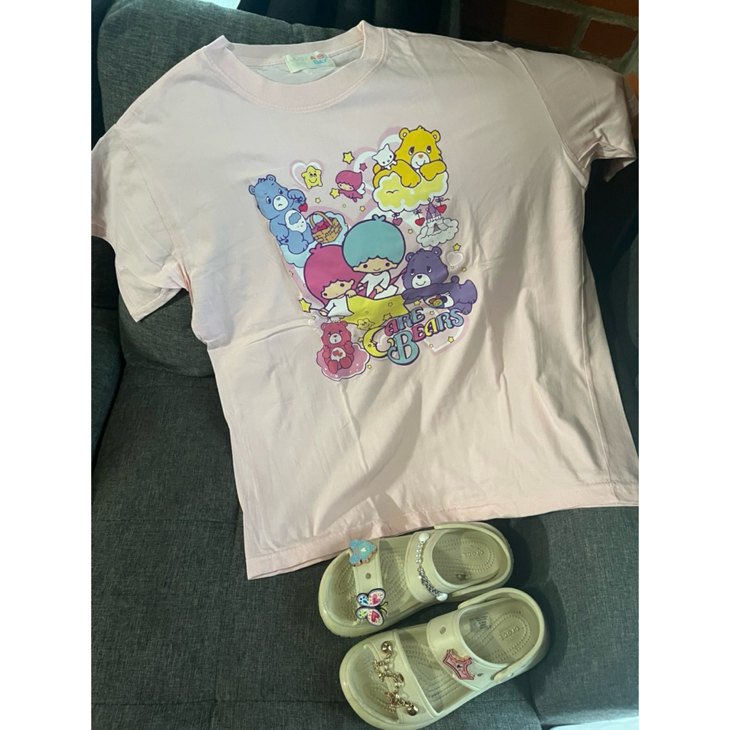 kaos oversize sanrio (PRELOVED)