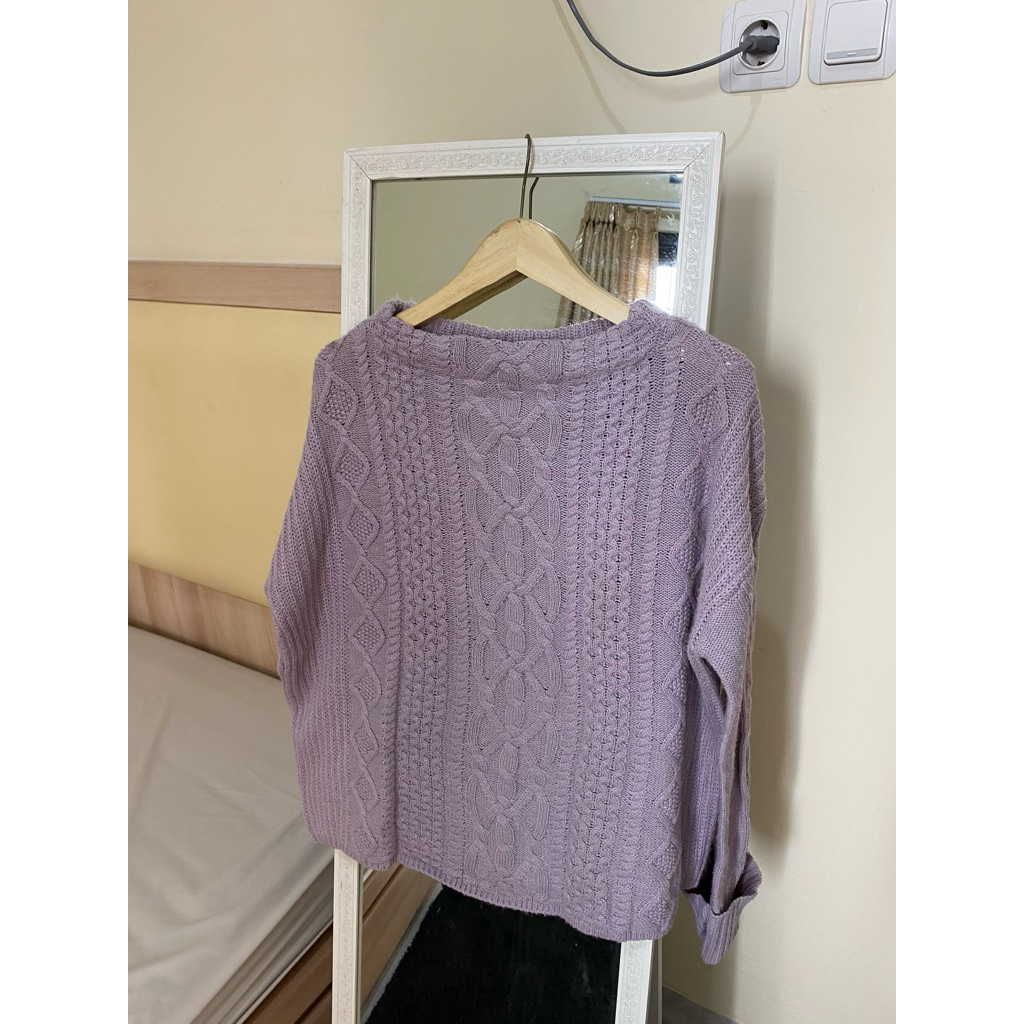 PRELOVED SWEATER CABLE OVERSIZE