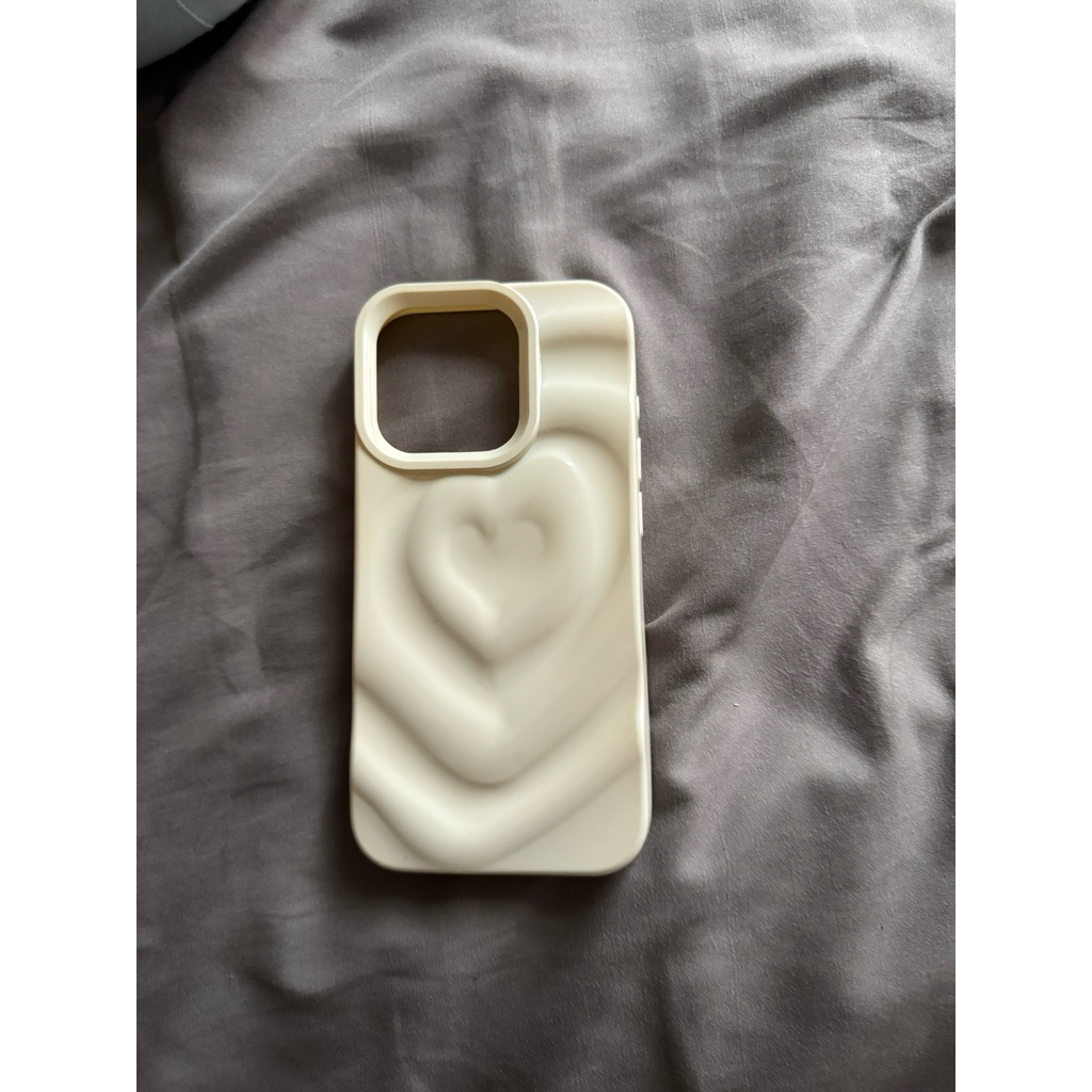 Preloved Case Iphone 15 pro