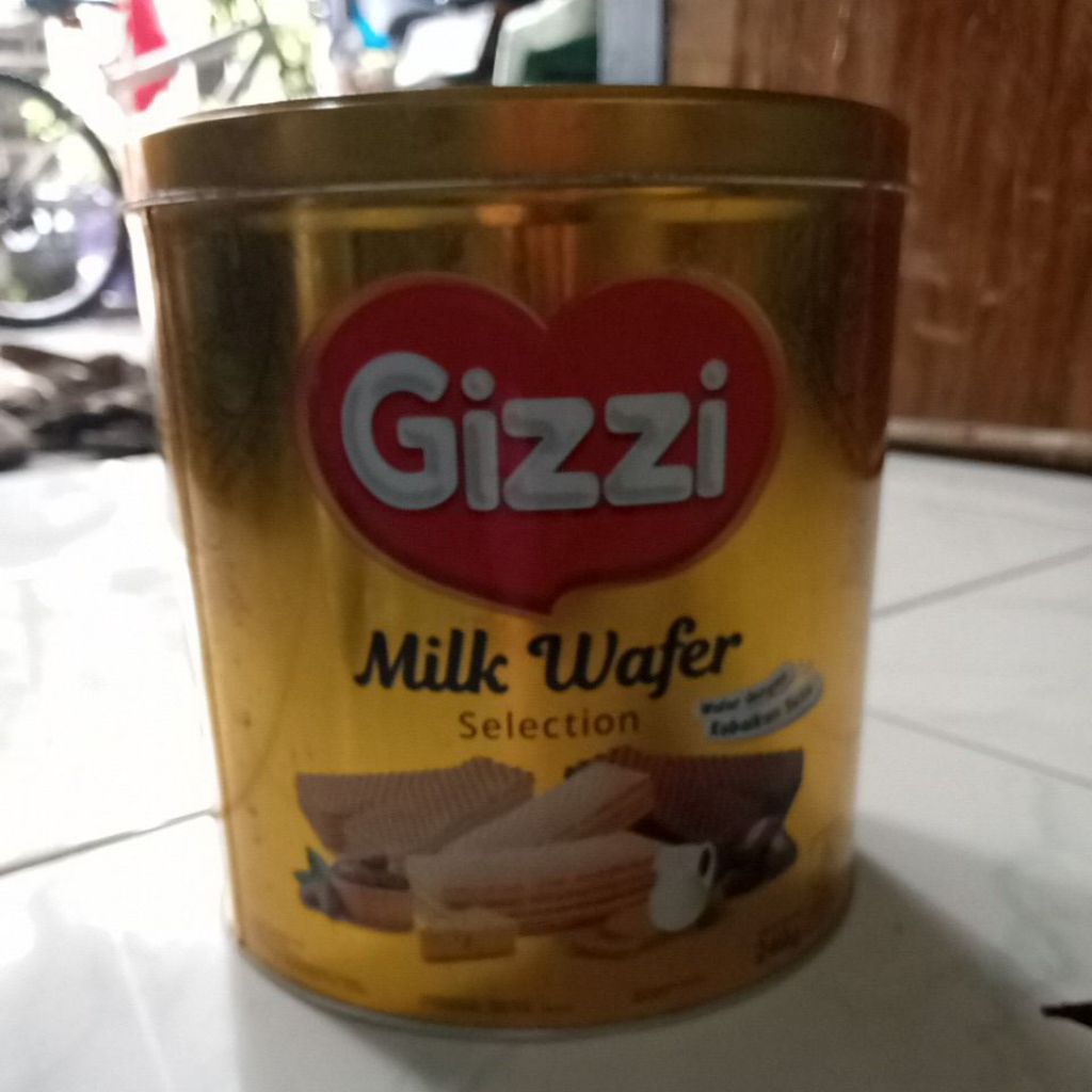 

wafer gizzi kaleng
