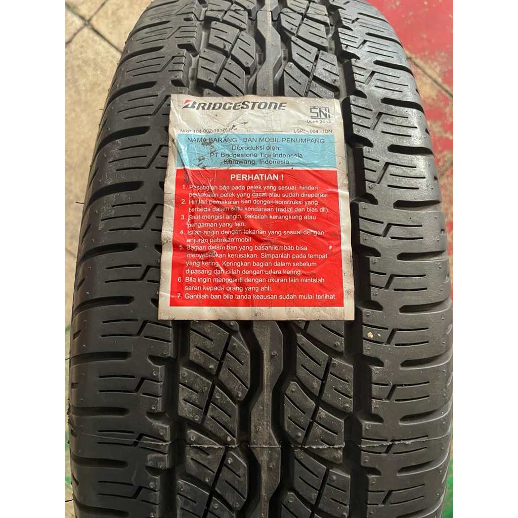 Ban Bridgestone Dueler HT 687 225/65 R17 ( 2021 )