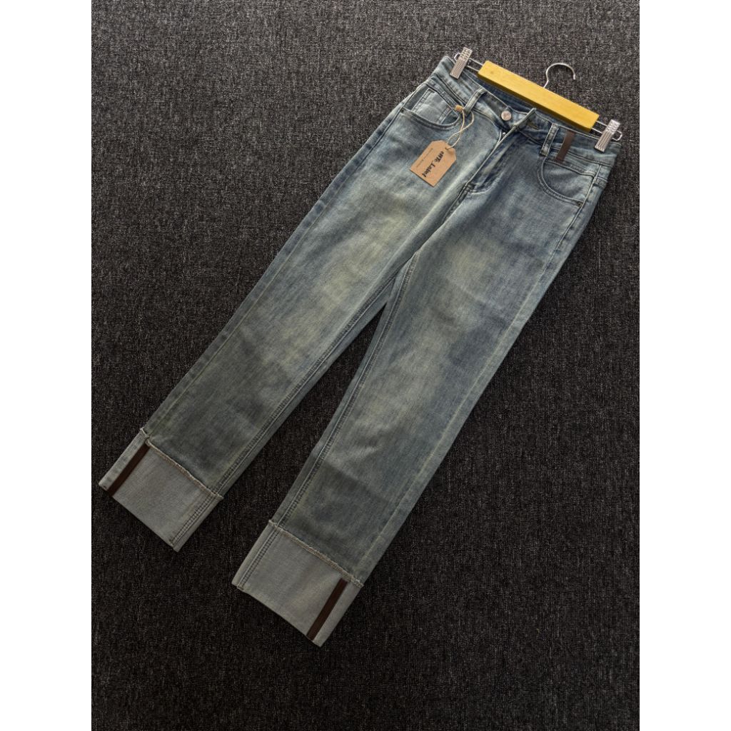 celana jeans wanita lipat bawah