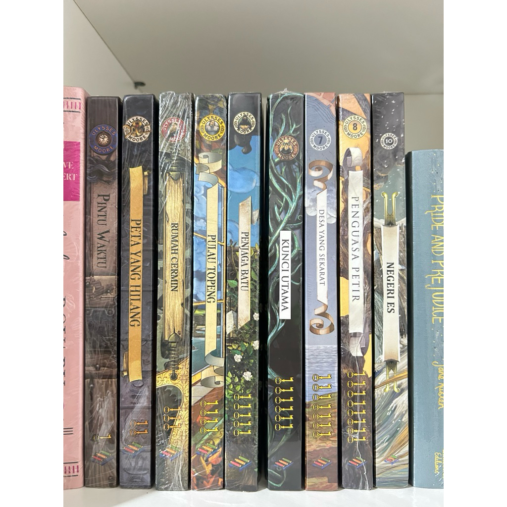 Ulysses Moore 4-8 Hardcover Ori