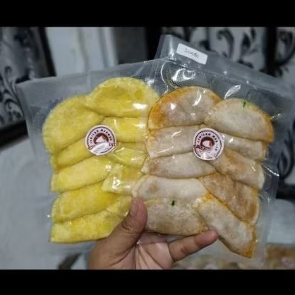 

cireng isi ayam pedas,keju ,jando pedas frozen