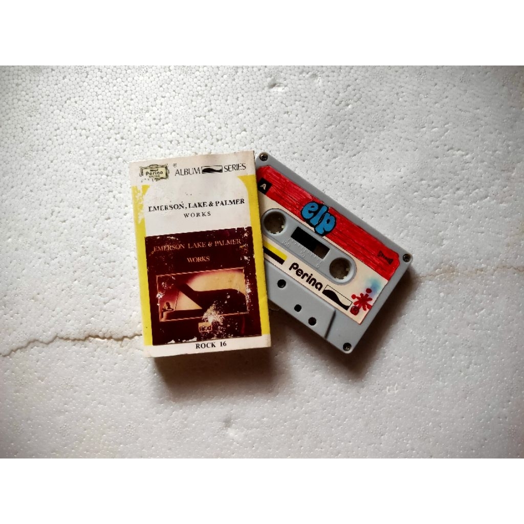 kaset pita progresive rock EMERSON LAKE PALMER works not pink Floyd