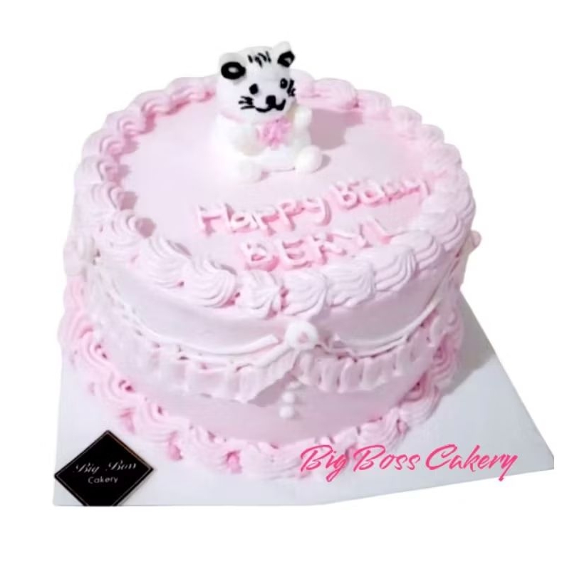 

VINTAGE BIRTHDAY CAKE