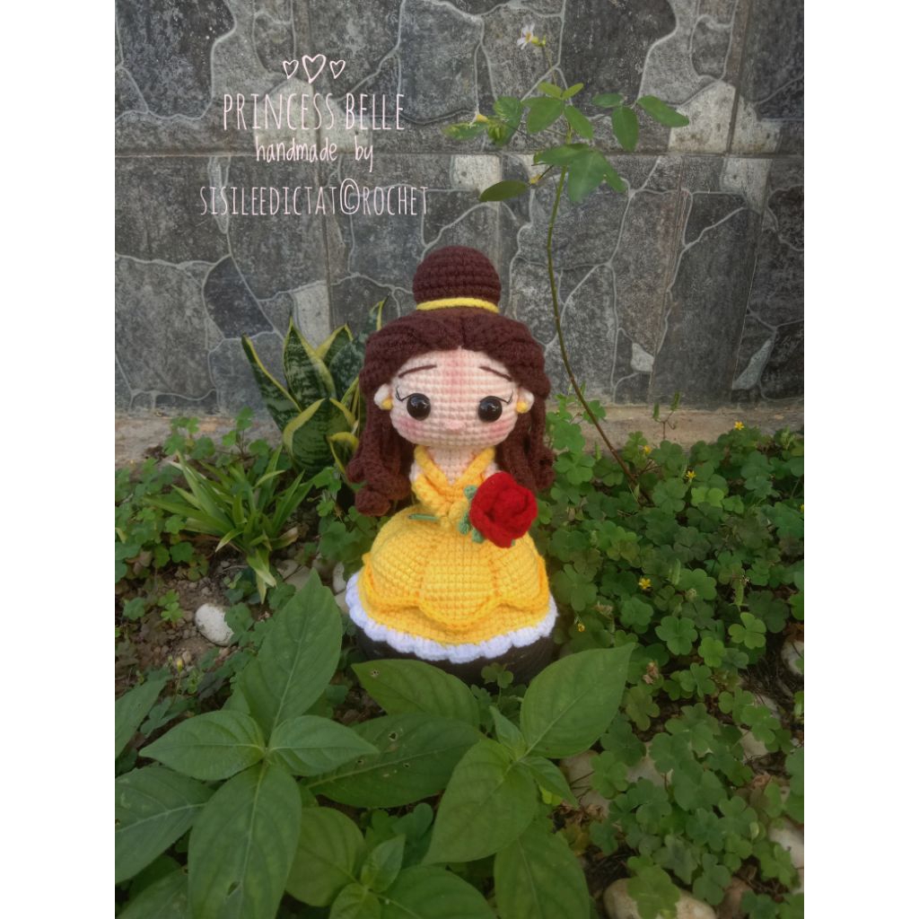 Princess Belle doll amigurumi / boneka rajut / gantungan tas rajut