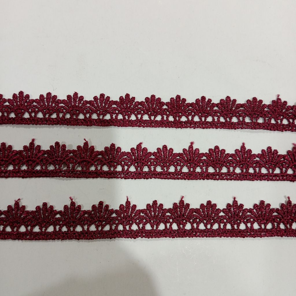 Renda kecil burgundy | renda meteran | renda burgundy | renda gamis | renda dress