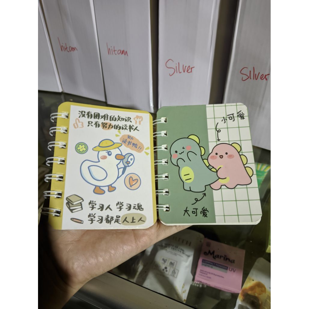 

NOTEBOOK MINI KARAKTER LUCU