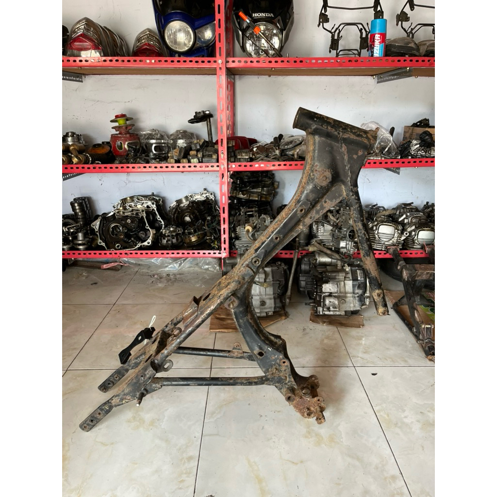 RANGKA GL 100 ORIGINAL BALUNGAN GEDE UTUH KONDISINYA