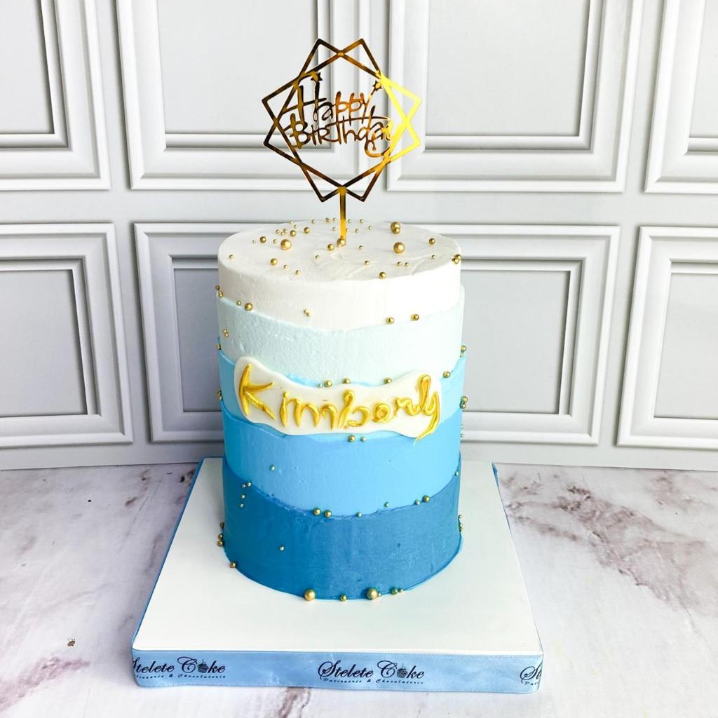 

Kue Ulang Tahun/Birthday Cake/Kue Ultah tema Blue/Blue gradasi/Kue Birthday Jakarta