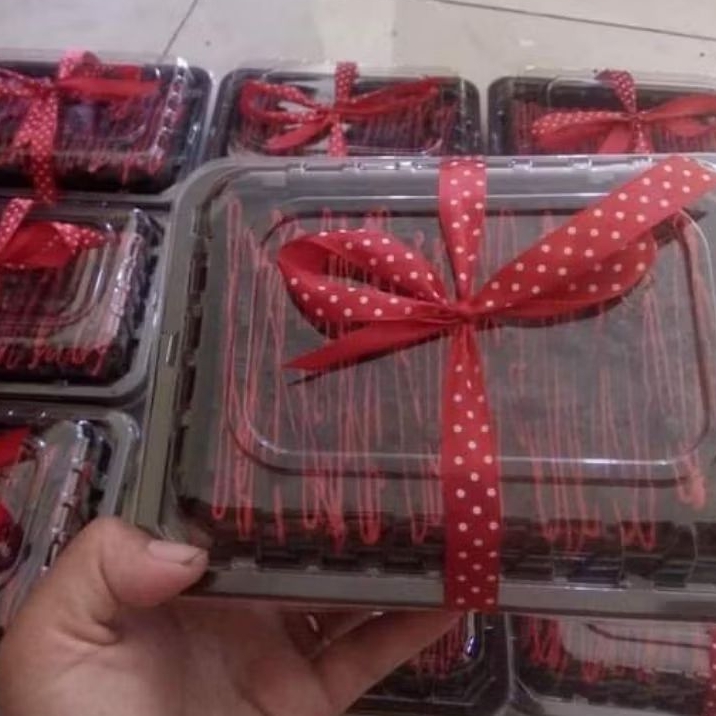 

[PROMO] BROWNIS toping coklat uk15x10 mika S rasa nikmat_ mohon baca diskripsi