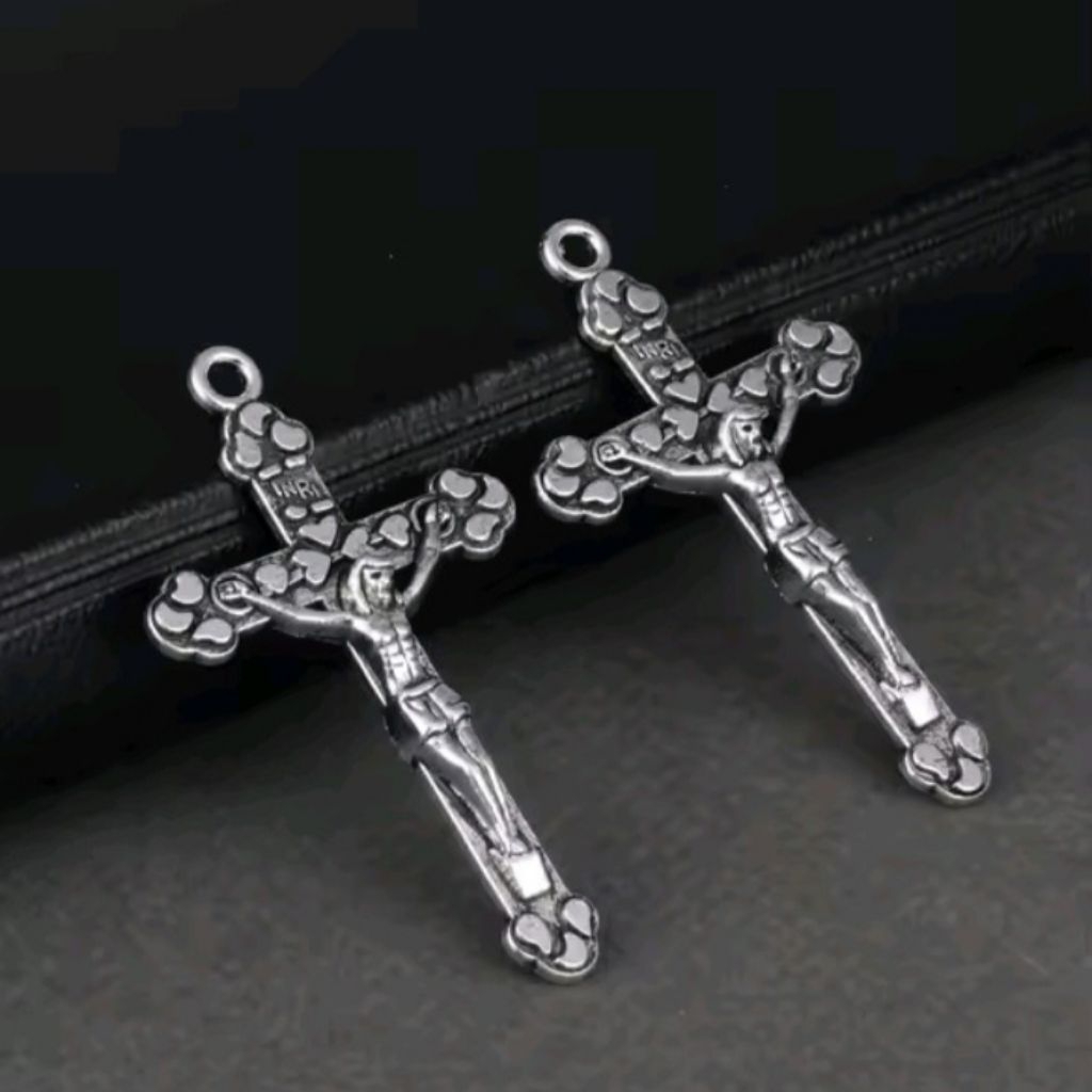 Kalung Rosario Salib Katolik Stainless – Liontin Yesus Anti Karat