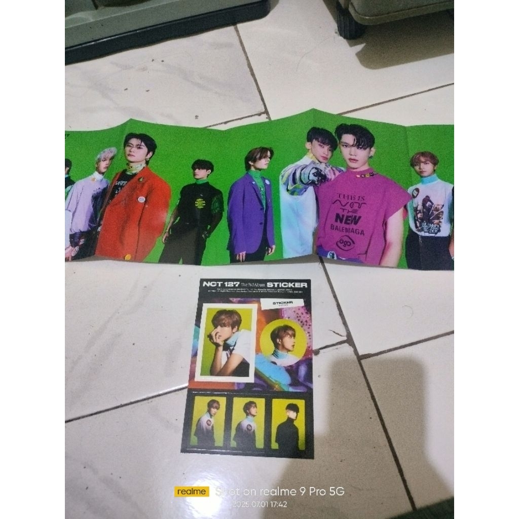 POSTER STICKER OFFICIAL NCT127