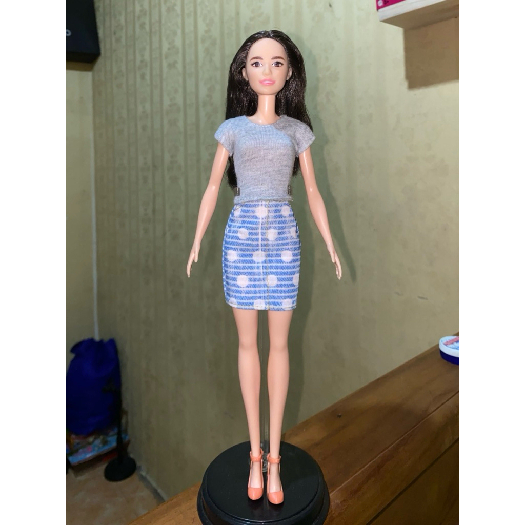 Barbie Asia cantik, Barbie preloved