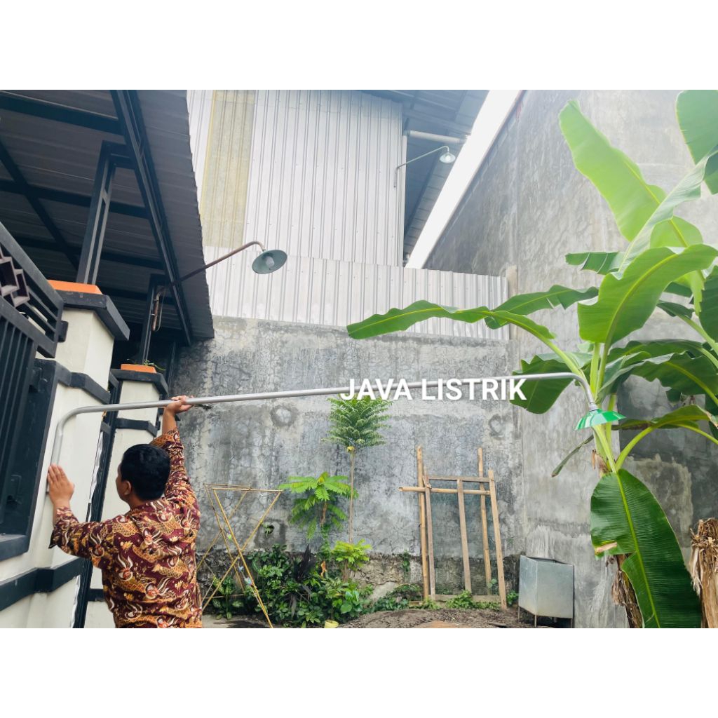 TIANG LAMPU PJU / TIANG LAMPU DI BETON TIANG LISTRIK