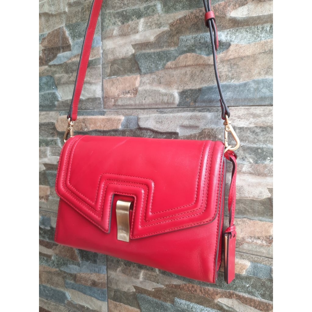 JOY GRYSON Slingbag Merah - TAS PRELOVED