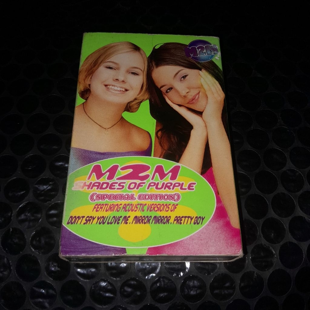 kaset pita M2M shades of purple special edition