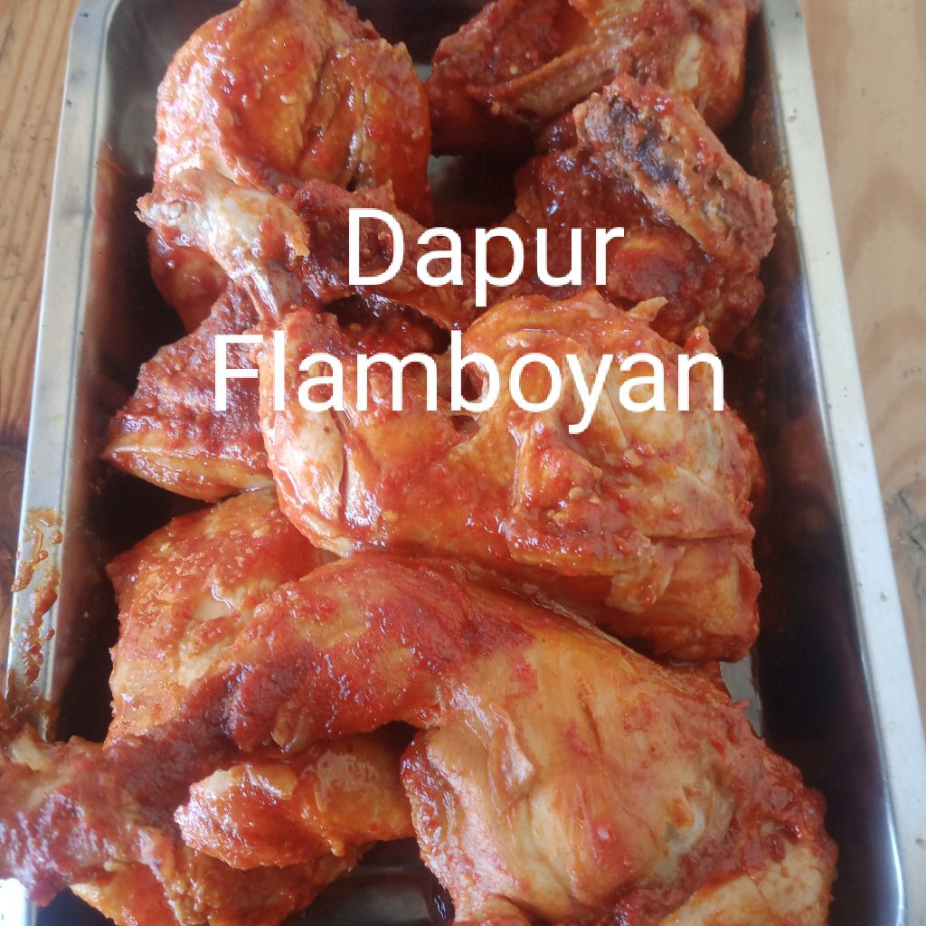 

Ayam Bakar ungkep per ekor 1 kg siap bakar.bumbu meresap sampai daging dan tulang