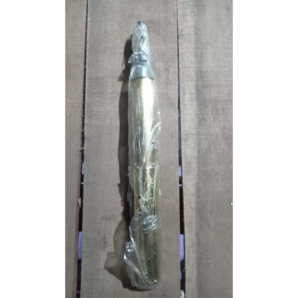 

Mengirimkan suku cadang tambahan. Pembelian tanpa tujuan mengirimkan paket kosong