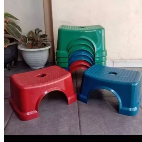Kursi jongkok dingklik kursi pendek kursi plastik