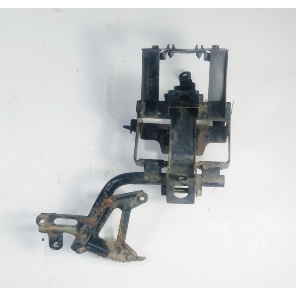 dudukan aki accu Vario 125 old ORI copotan motor