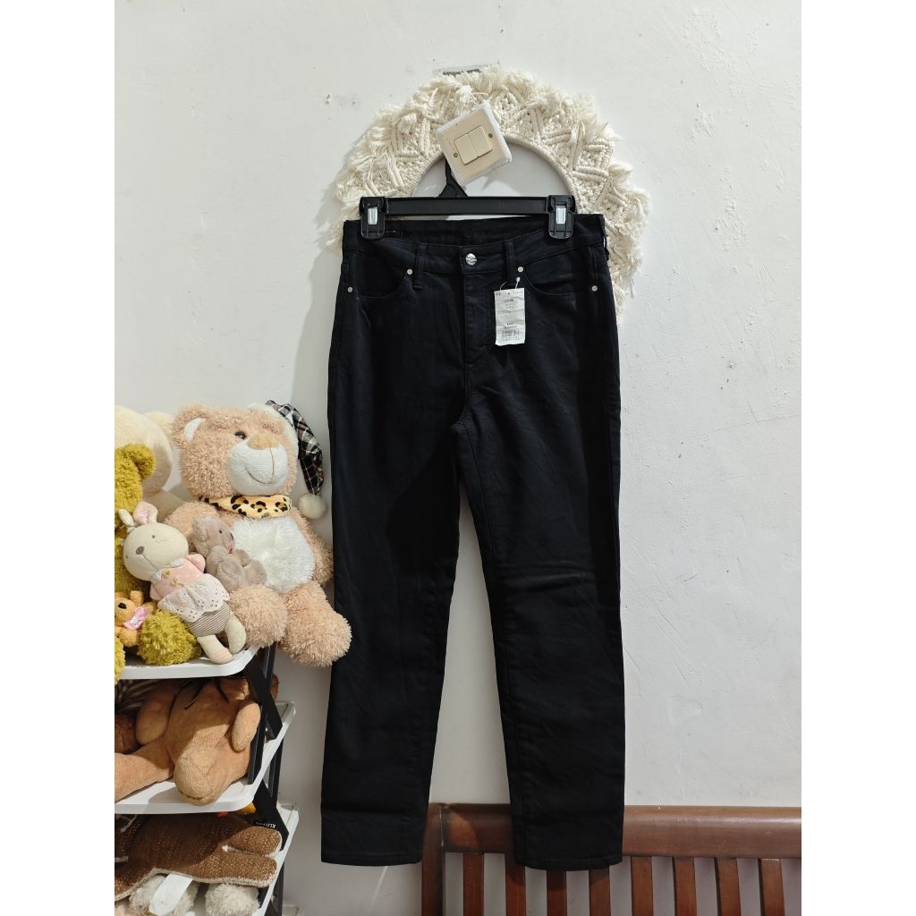 new - High waist jeans hitam Leilian