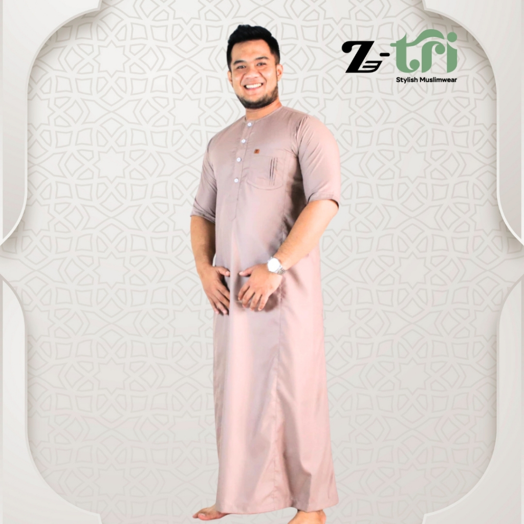 Gamis Pria Muslim Modern – Bahan Katun Toyobo, Lengan Pendek, Warna Mocca