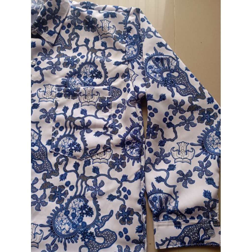 SERAGAM BATIK SD MOTIF GIRI WATU BIRU LENGAN PANJANG