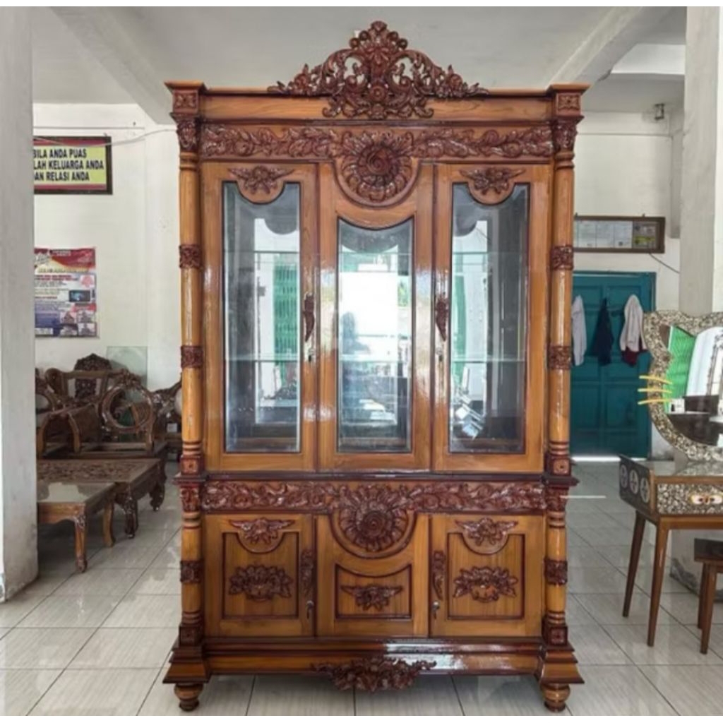 bufet pajangan jati/bufet pajangan ukir