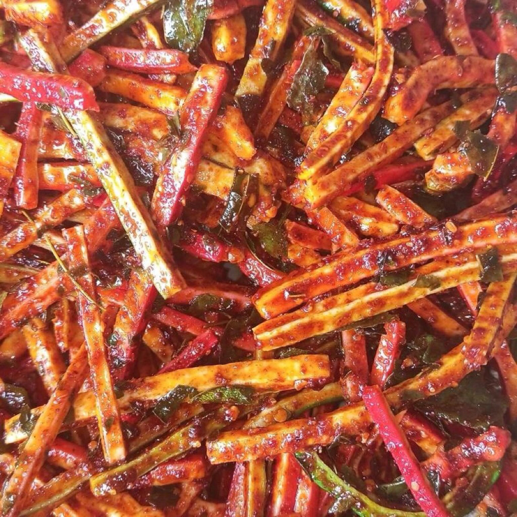 

KERUPUK BETON 1Kg PEDAS DAUN JERUK /KERUPUK PELANGI