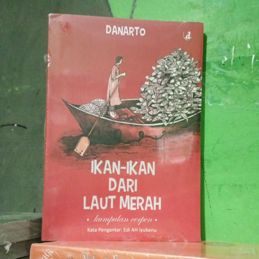 Kumpulan cerpen ikan-ikan dari laut merah.