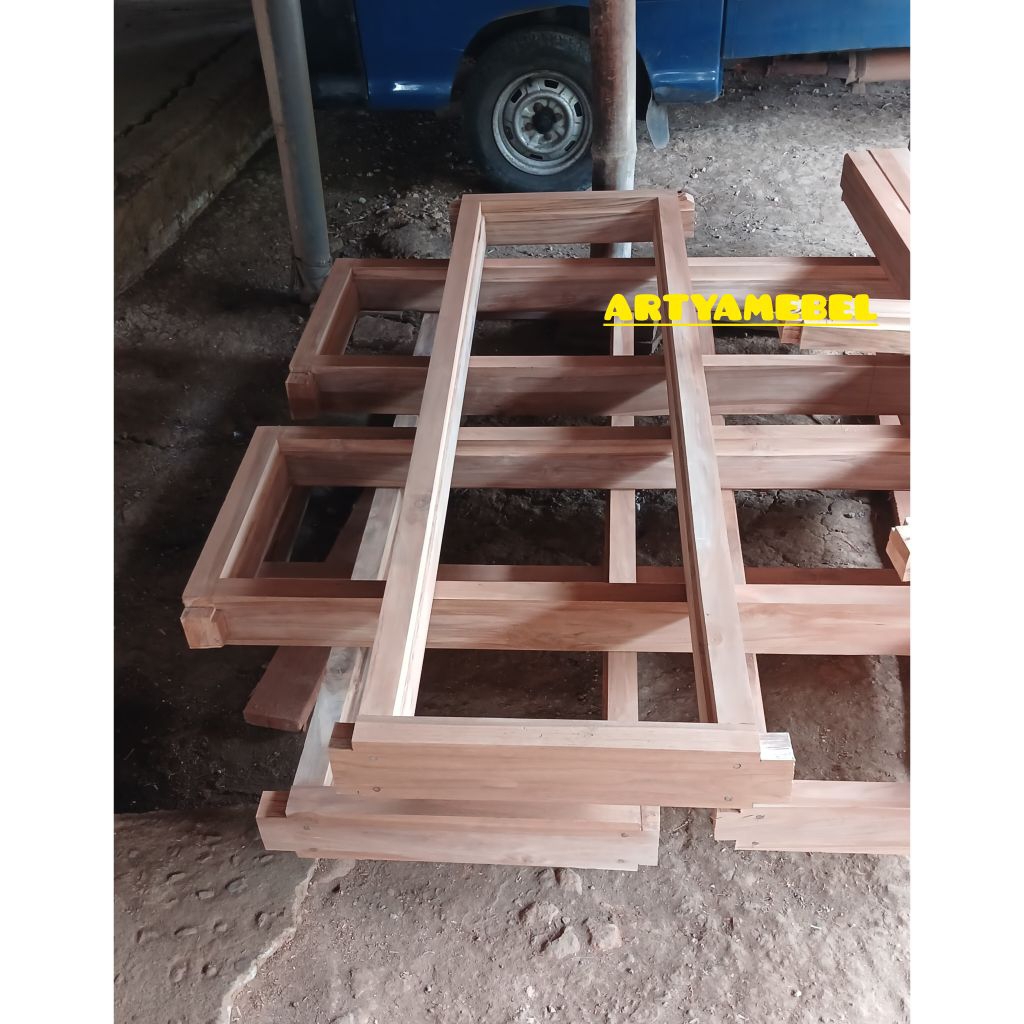 Kusen jendela kayu jati