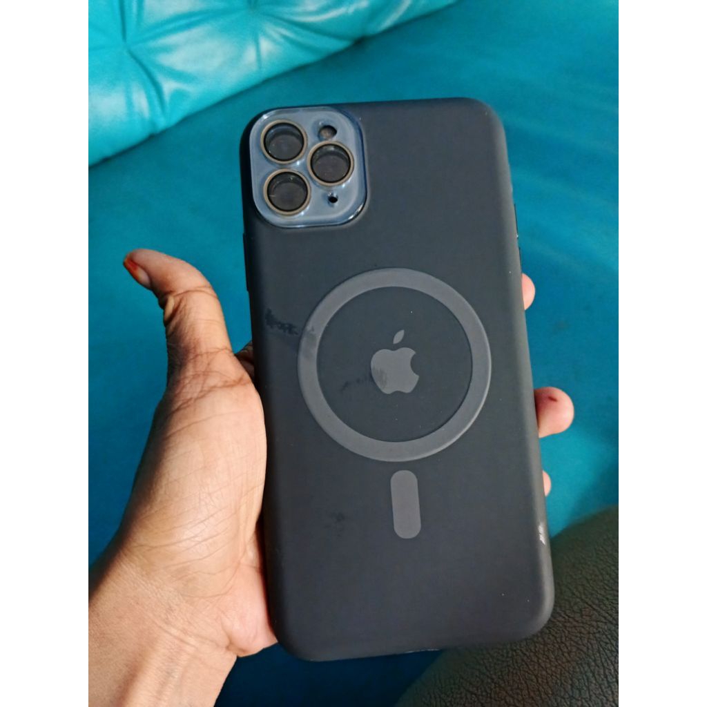 iphone 11 pro max /256