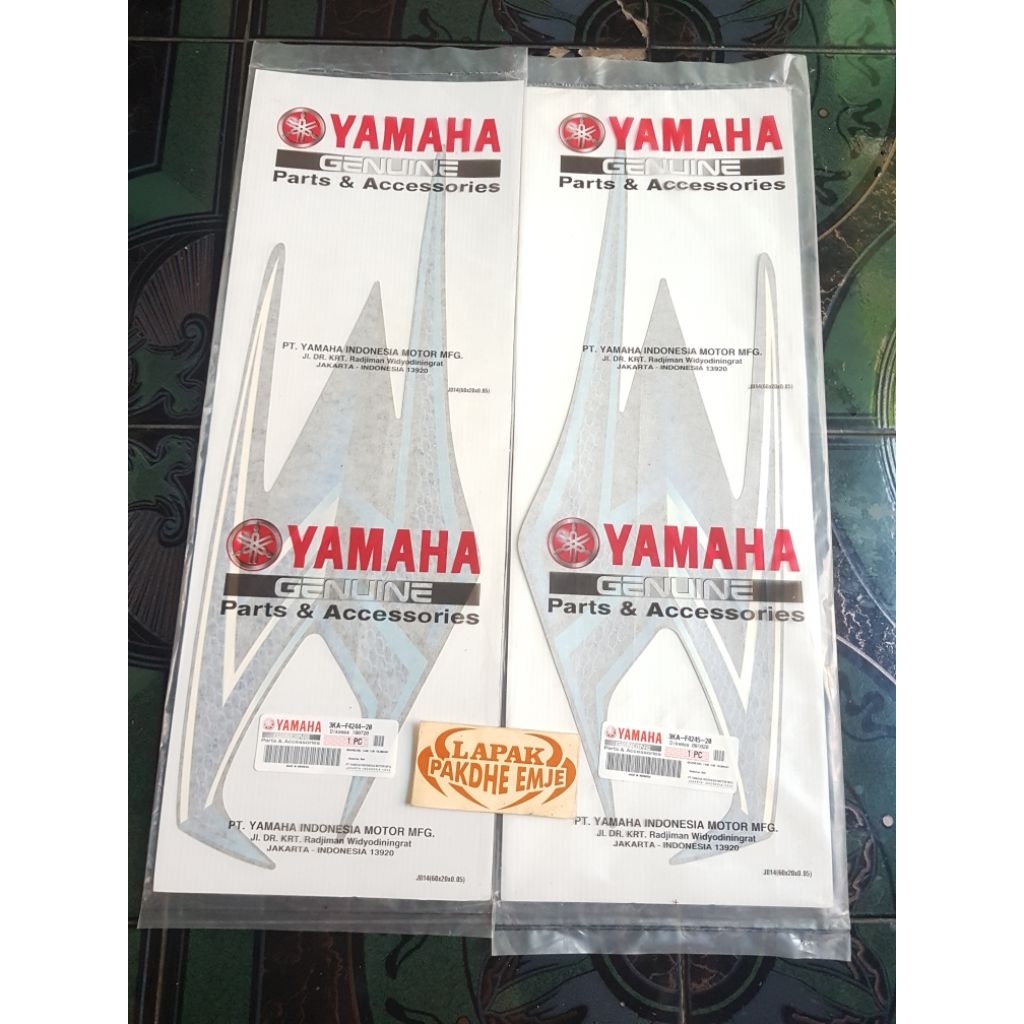 STICKER MOTOR RX KING 2004 BIRU HITAM TANGKI KANAN KIRI ORIGINAL YAMAHA STIKER STRIPING LIS ORI KODE