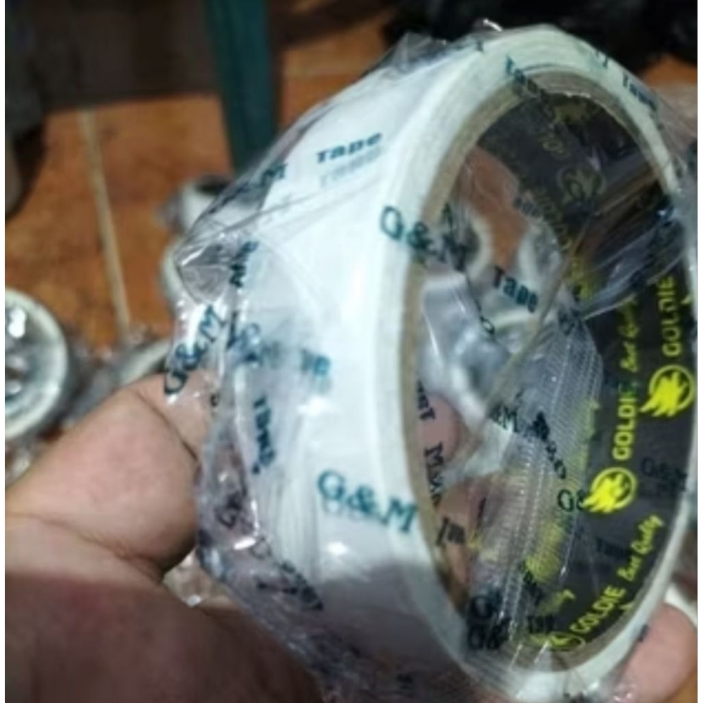 

double tape isolasi selotip