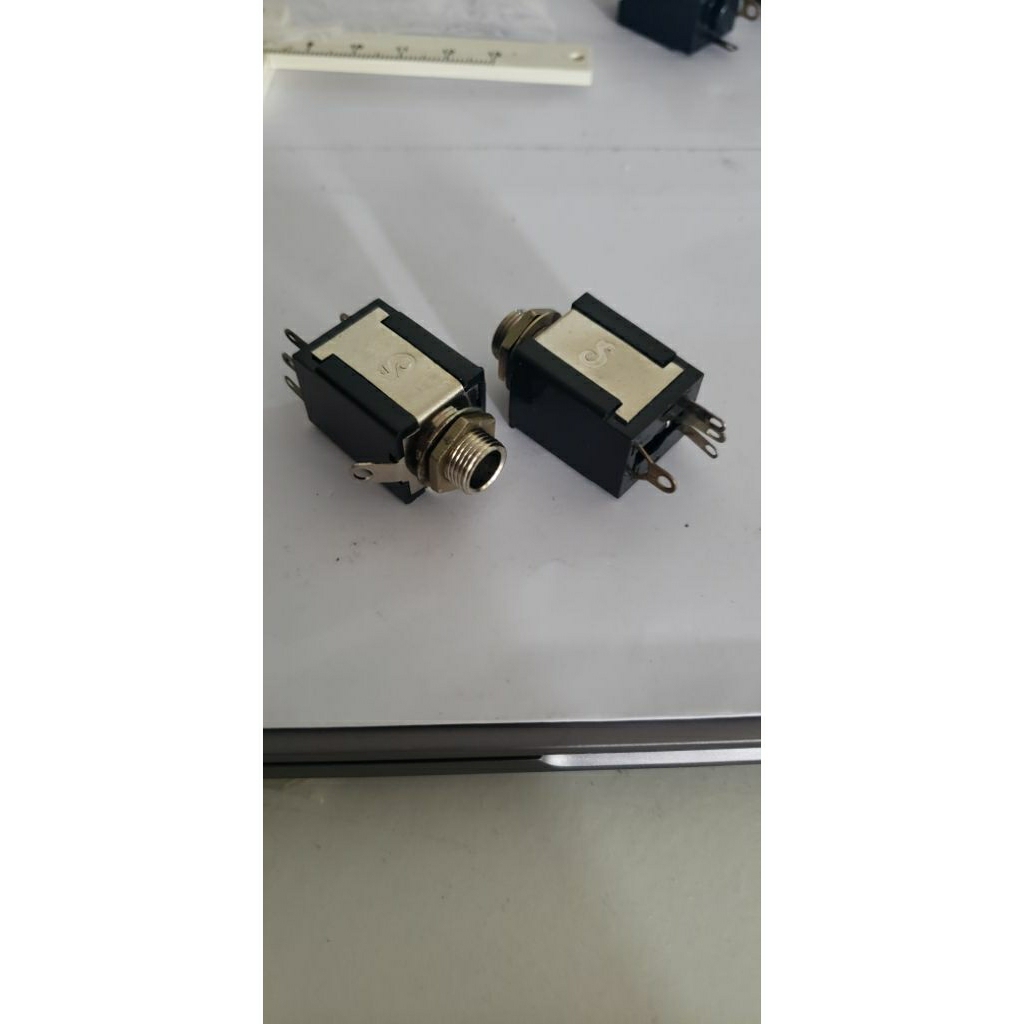 Mur Soket Output Jack Akai Gitar /Bass/ Instrument