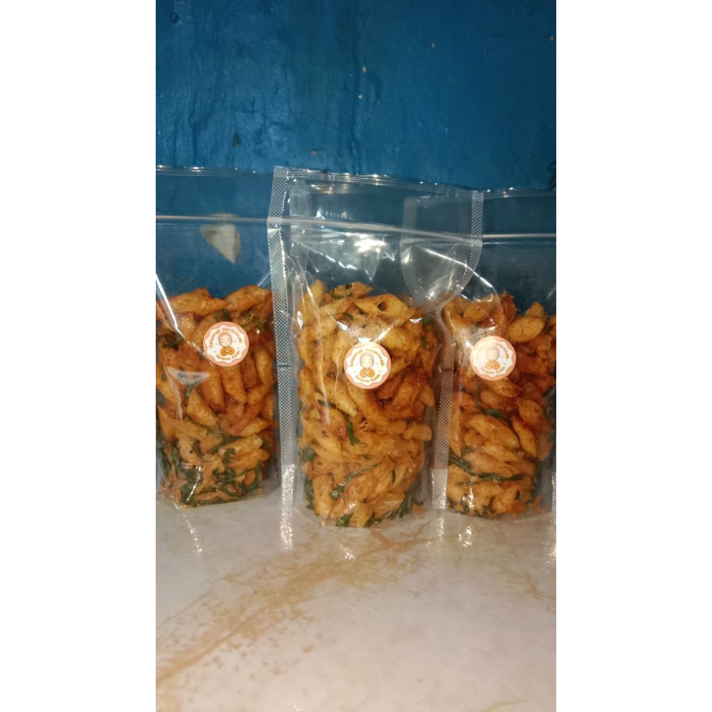 

Keripik Lumpia Pedas Daun Jeruk | Keripik Lumpia Pedas | Keripik Lumpia | Keripik Lumpia 250 gr | Keripik Lumpia 500 gr | Keripik Kulit Lumpia | Keripik Lumpia Pedas 250 gr | Keripik Lumpia Pedas 500 gr