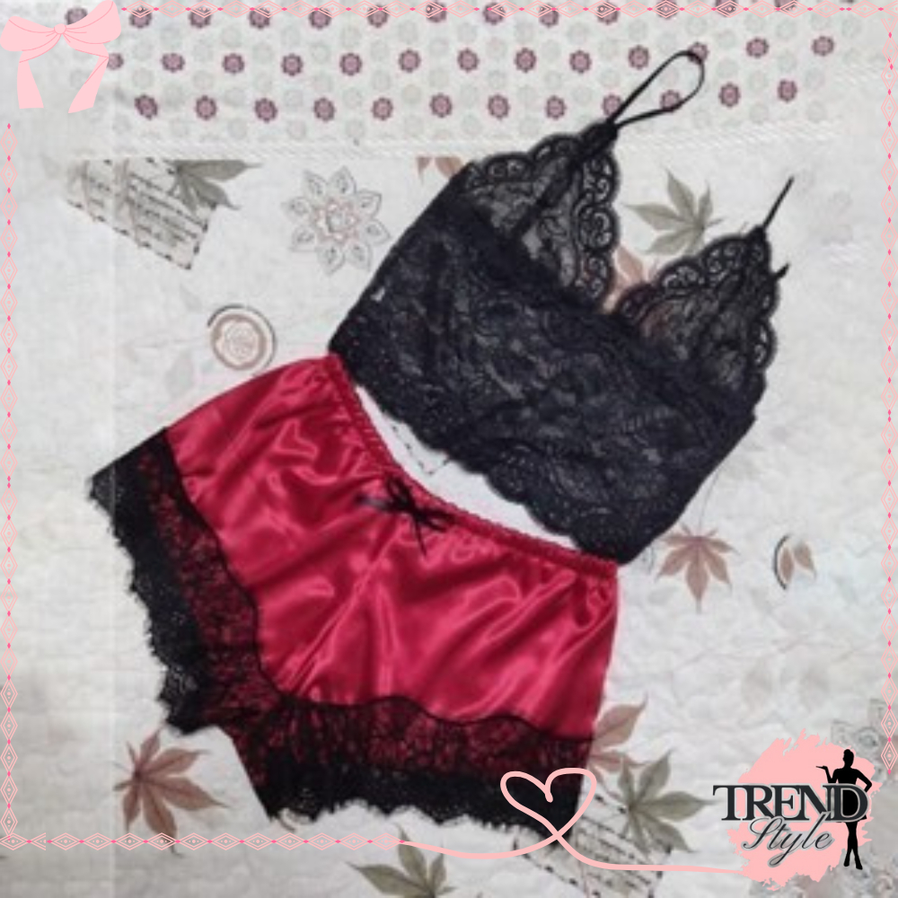 TrendStyle Baju Tidur Wanita Set Celana Pendek Wanita + Tank Top Renda Berwarna Hitam Motif Flora Po