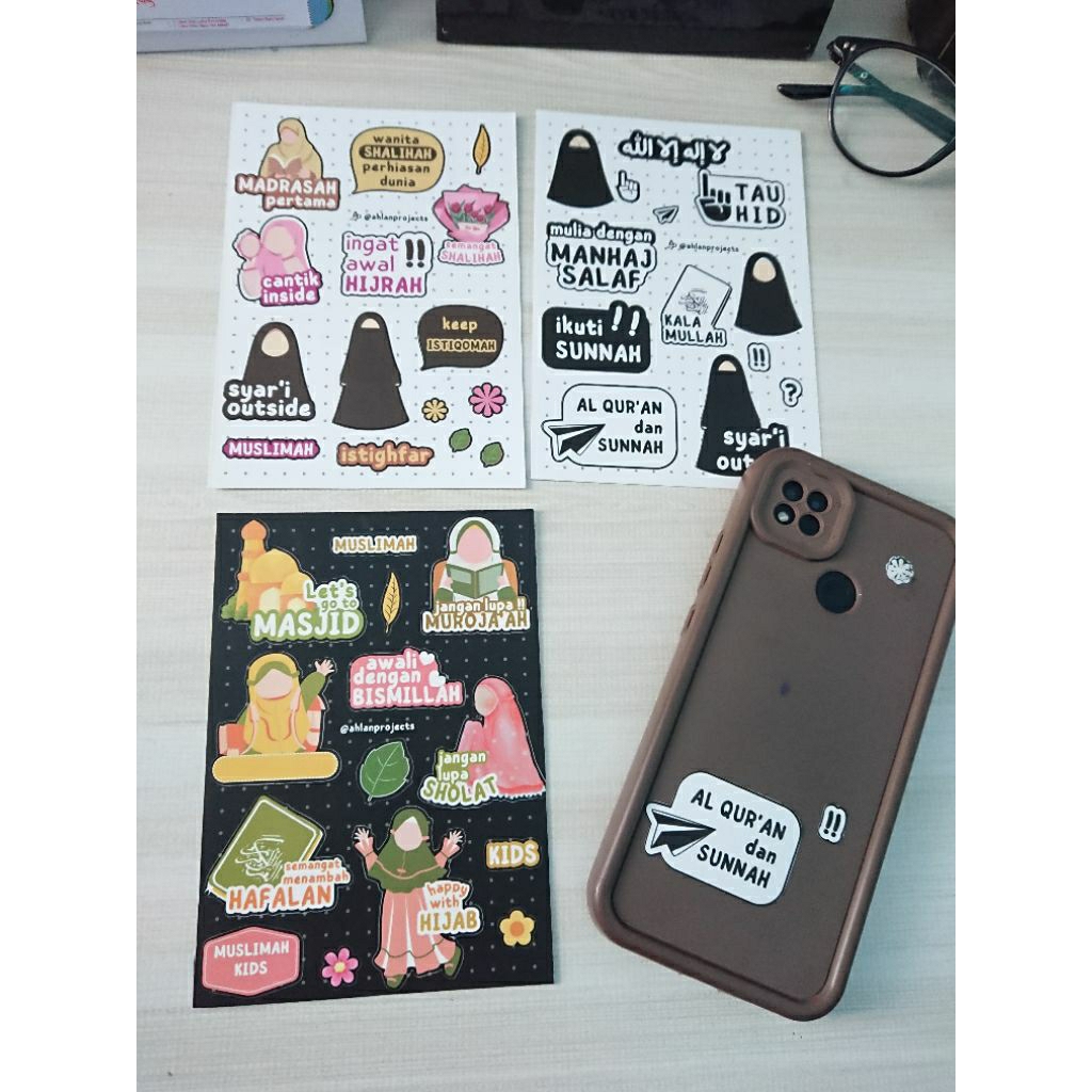 

Stiker Islami Stiker Lucut Sticker Cutting Stiker Muslimah