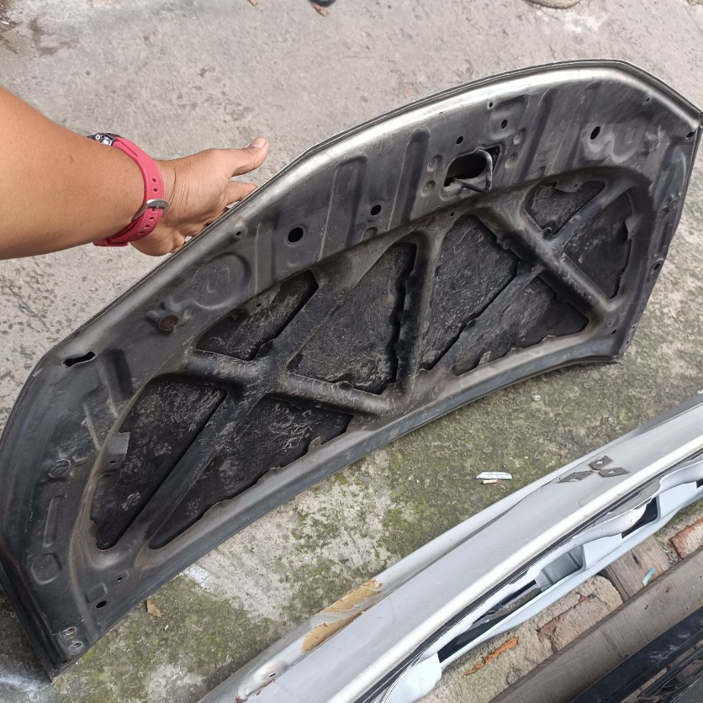 kap mesin kap motor avanza 2013