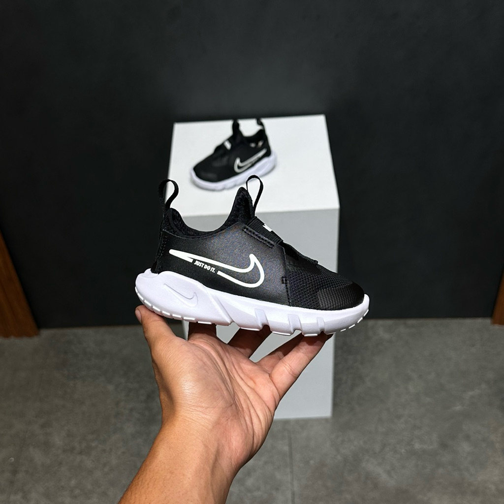 sepatu sneakers anak flx runner 2 kids black white