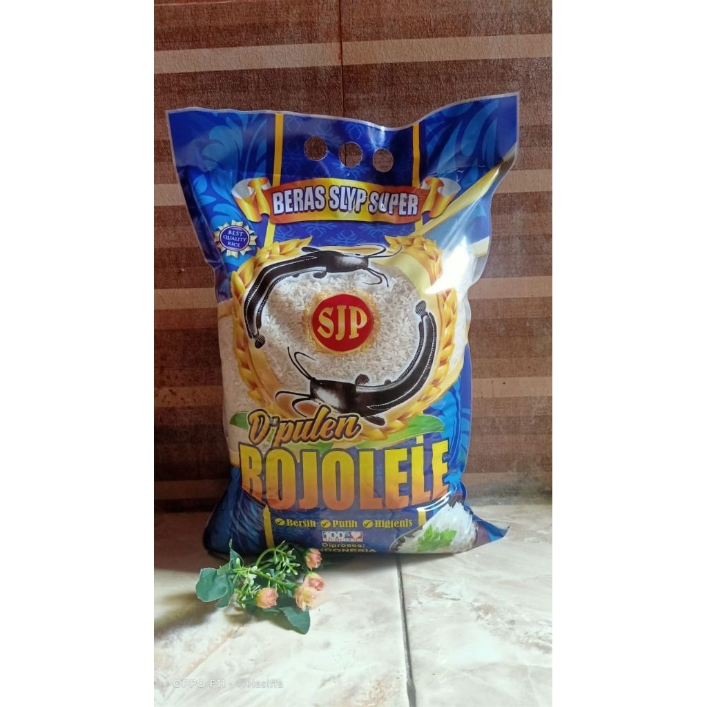 

Beras 3kg Rojolele/daun suji 3kg