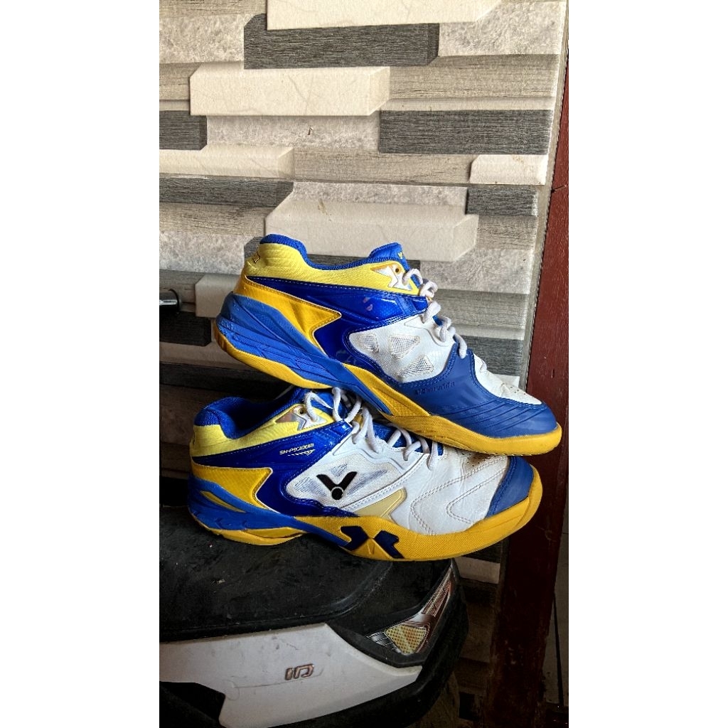 Sepatu badminton Victor SH P9200