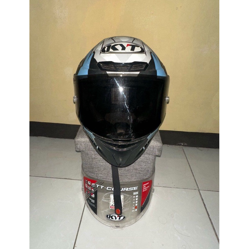 Helm KYT Full Face