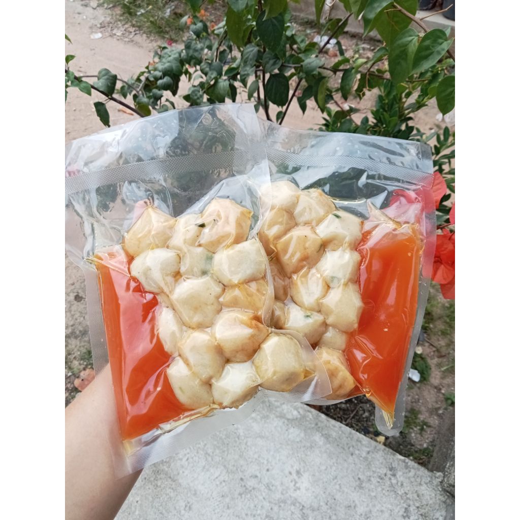 

otak- otak kuah merah